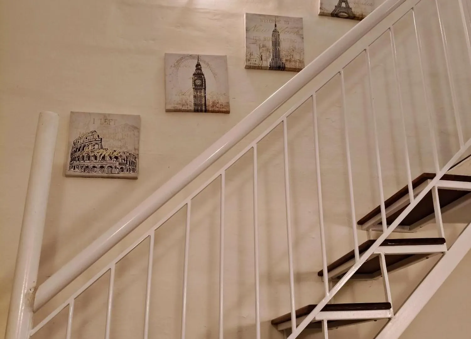 Apartment Charming Duplex House, Cinema Room, Valletta Centre Malta